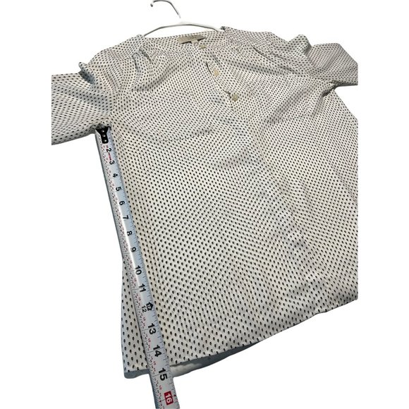 LOFT BLOUSE SIZE: MEDIUM - Picture 4 of 9